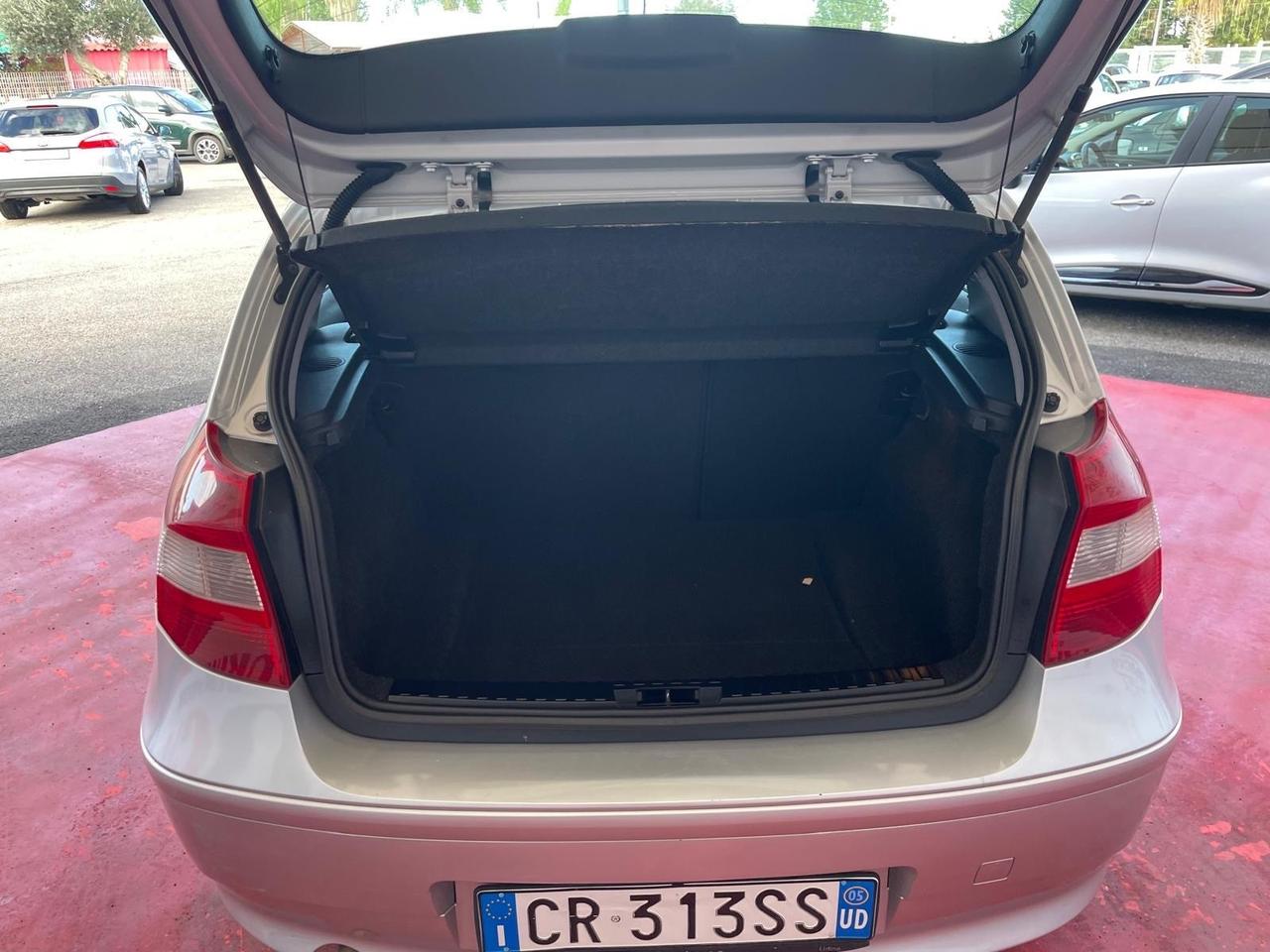 Bmw 118 118d cat 5 porte Futura