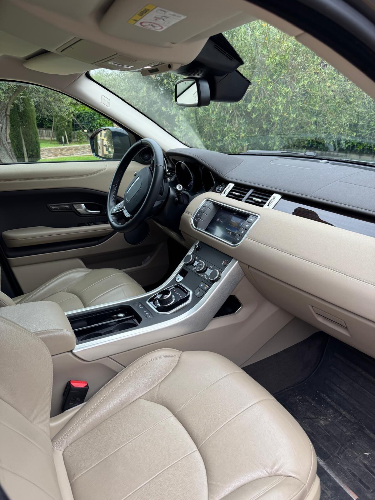 Land Rover Range Evoque 2.0 Si4 5p. Autobiography