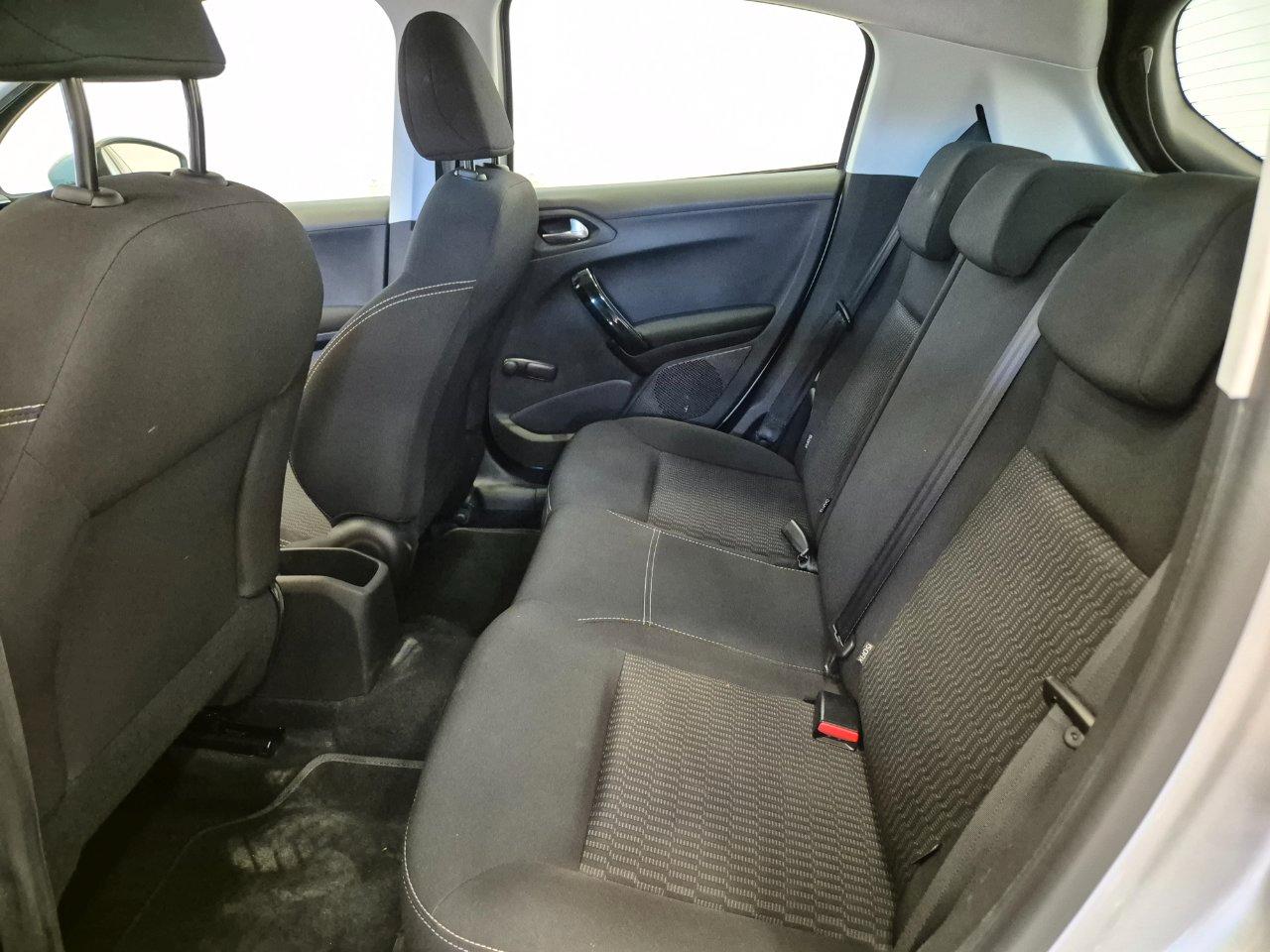 Peugeot 208 1.2 puretech Active gpl 5P - NEOPATENTATI - Sens. Park. - Bluetooth