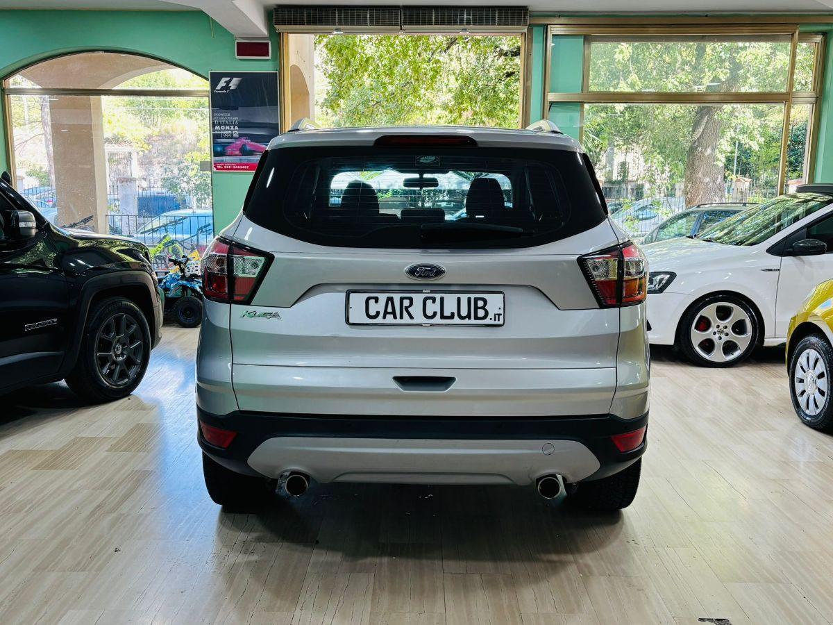 Ford Kuga 1.5 Tdci 120cv S&S 2WD Autom. Busuness