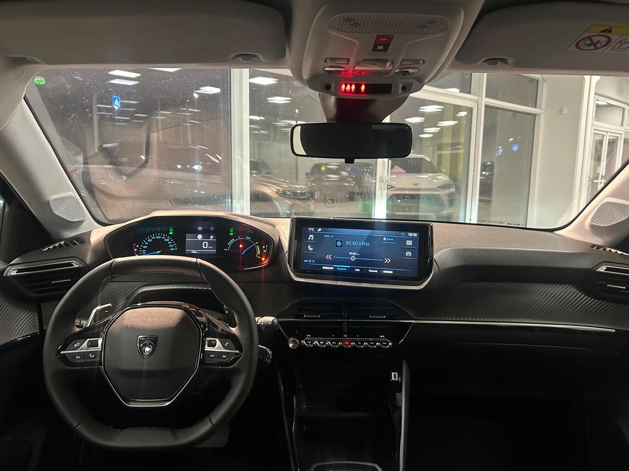 Peugeot 208 Hybrid 100 e-DCS6 Style