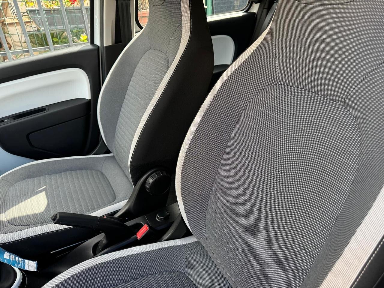 Renault Twingo SCe Zen LIMITED