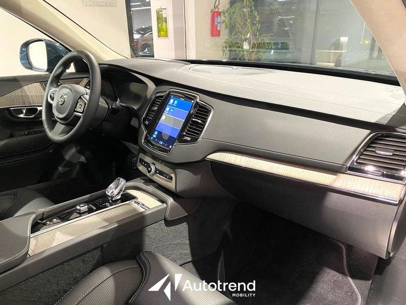 Volvo XC90 B5 250+14 CV AWD Automatica Mild Hybrid Benzina 7 posti Ultra Bright