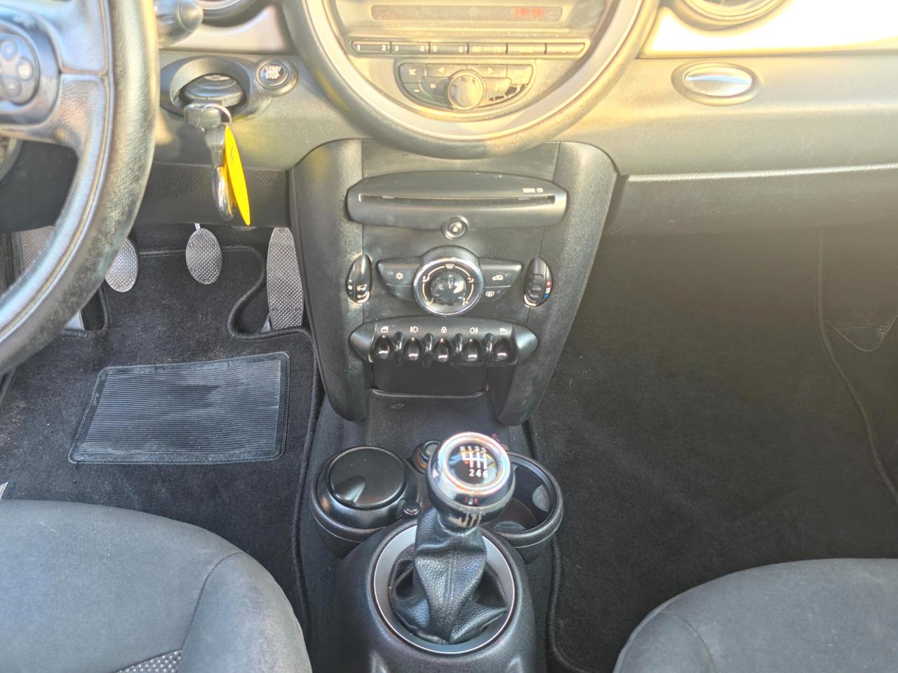 Mini 1.6 16V One CV-98 (72kW) E5 Manuale NEO 2011