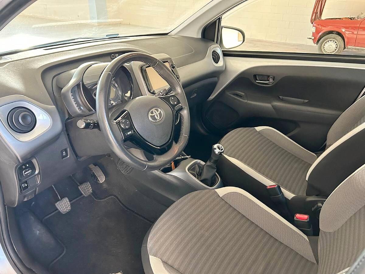 Toyota Aygo 1.0 VVT-i 72 CV 5 porte x-cool
