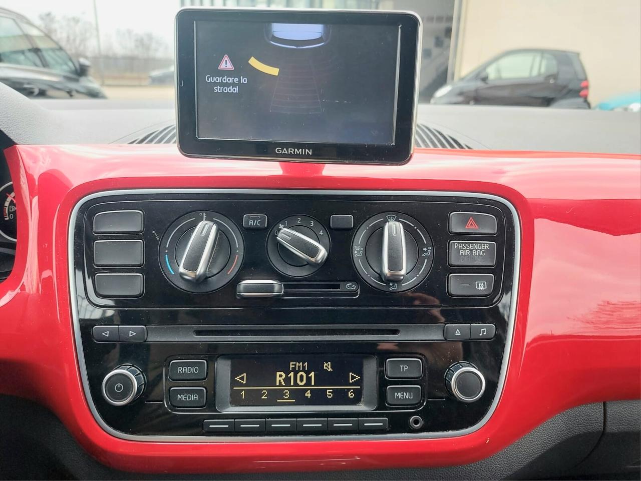 VOLKSWAGEN up! 1.0 75cv 3p. High up! ASG - 2014