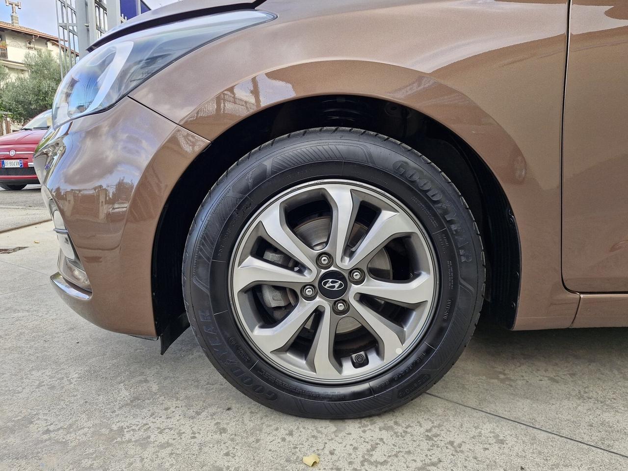 HYUNDAI I20 1.2 CONNECTILNE 75CV ANNO 10/2019