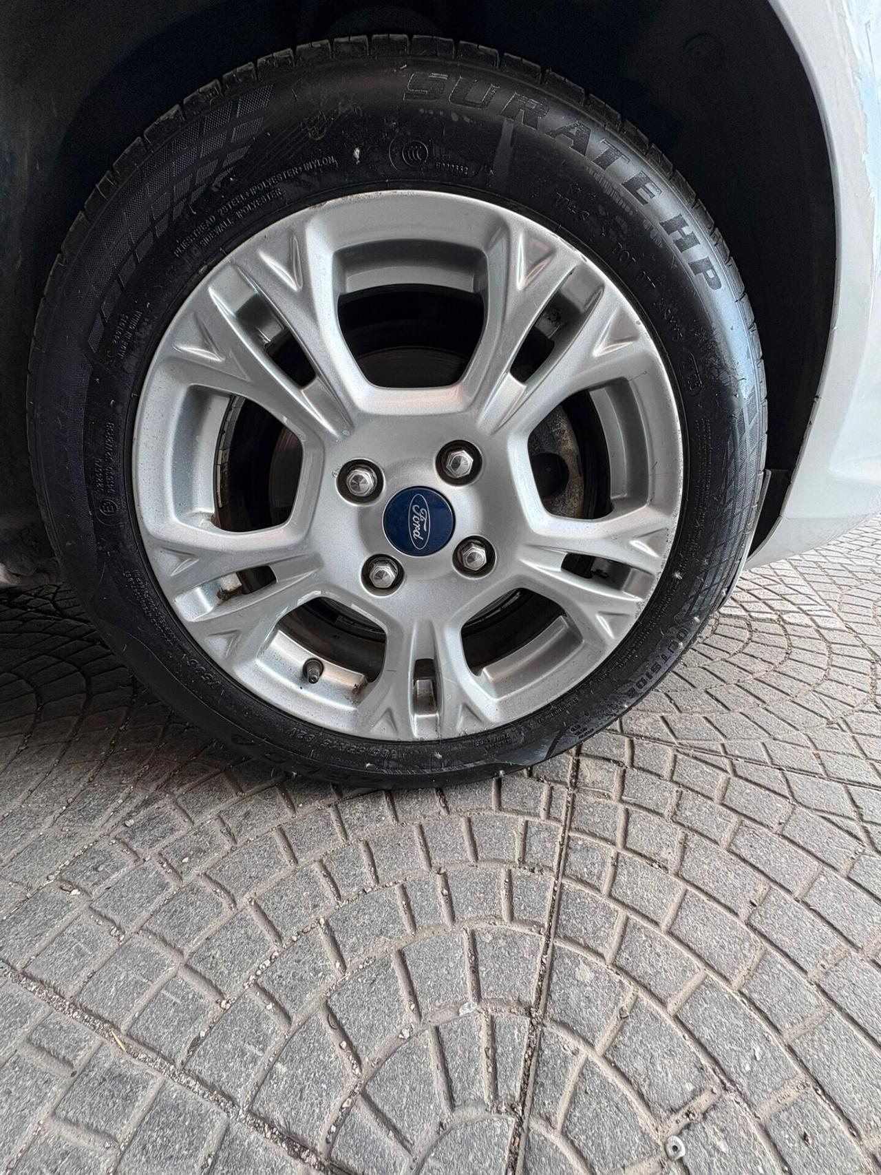 Ford Fiesta 1.4 5p. Bz.- GPL Titanium