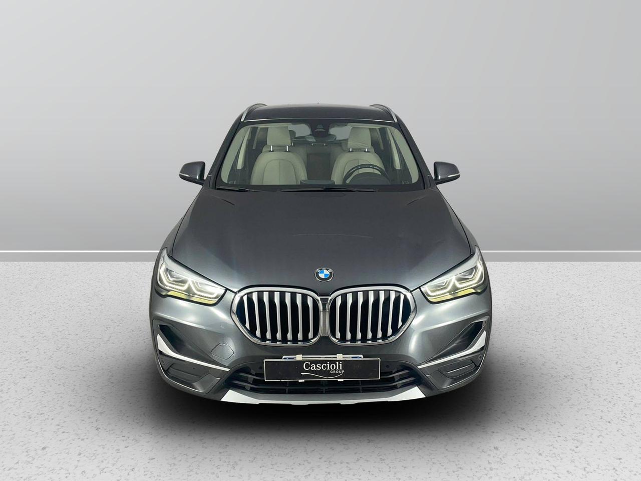 BMW X1 F48 2019 - X1 sdrive18d xLine auto