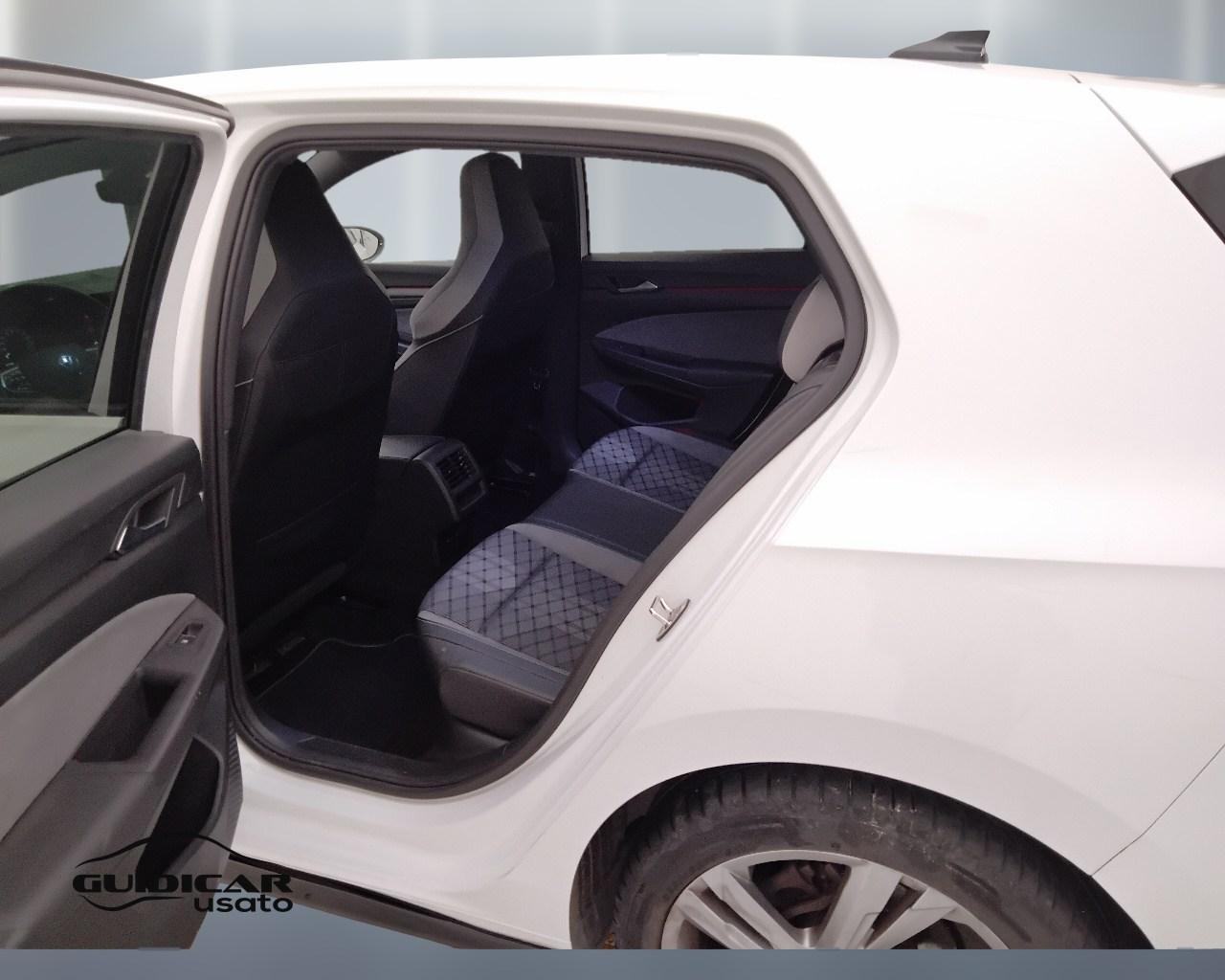 VOLKSWAGEN Golf VIII 2020 - Golf 1.5 tsi evo R-Line 130cv