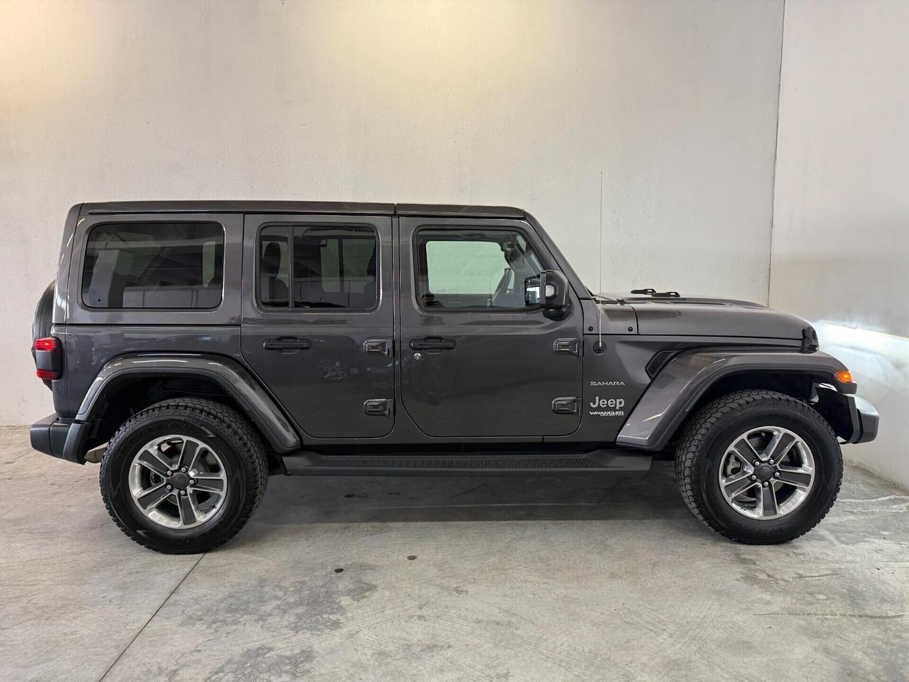 Jeep Wrangler Unlimited 2.0 Turbo Sahara UNICOPROPIETARIO