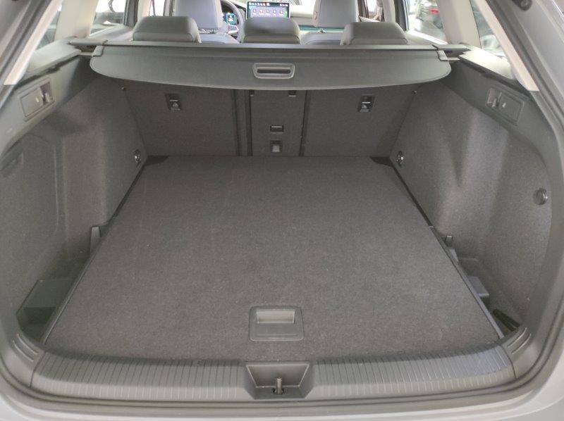 VOLKSWAGEN Golf 8ª serie - Golf Variant 2.0 TDI 150 CV DSG SCR Style