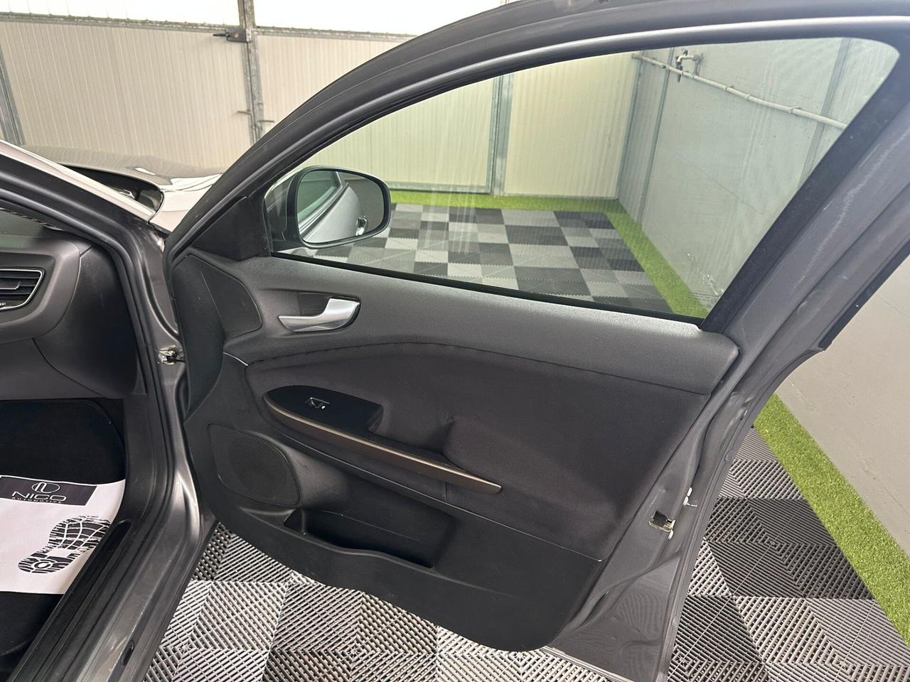Alfa Romeo Giulietta 1.6 JTDm-2 105 CV Distinctive