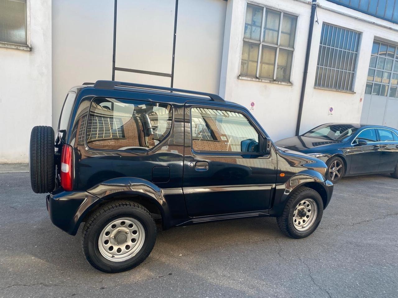 Suzuki Jimny 1.3i 4X4 16V cat 4WD JLX