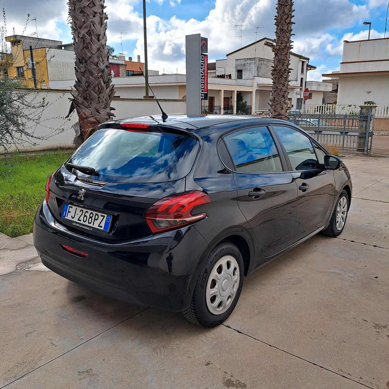 Peugeot 208 BlueHDi 75 5 porte Allure
