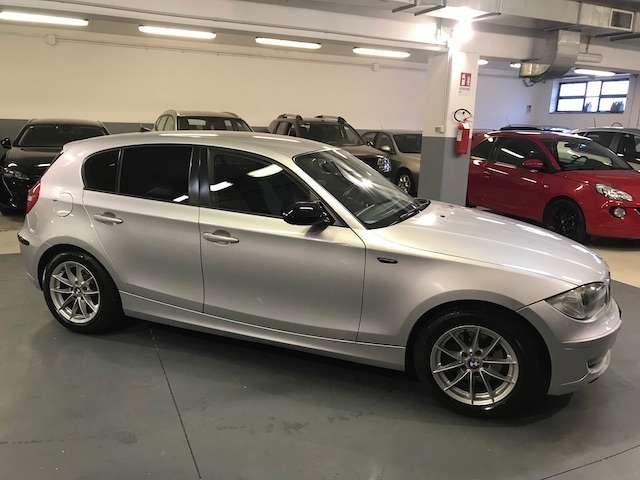 BMW 118 Serie 1 E/81-87 118i 5p Futura
