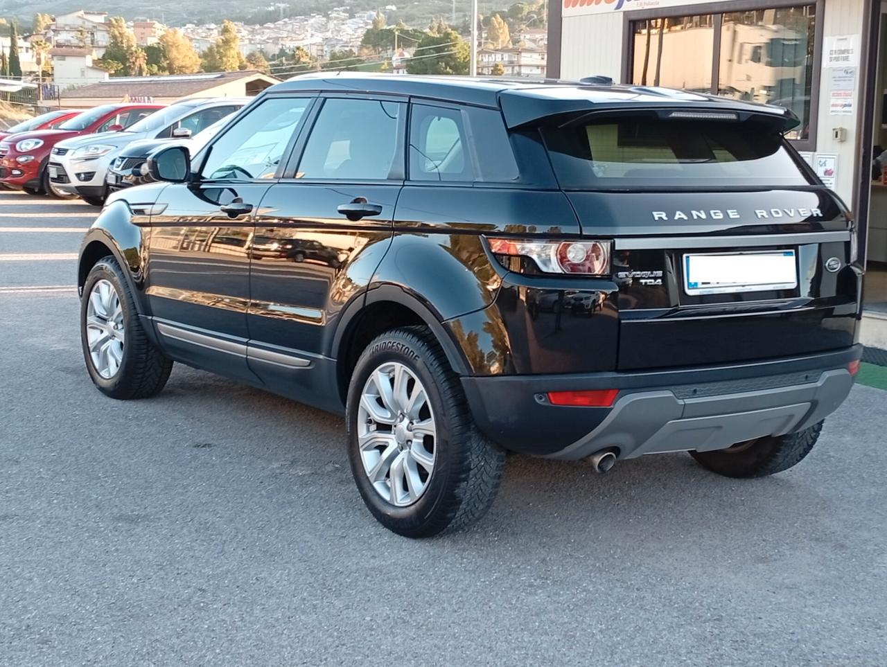 Land Rover Range Evoque 2.2 TD4 5p. Pure