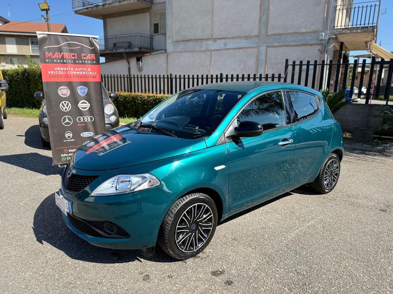 Lancia Ypsilon 1.2 69 CV 5 porte S&S Gold