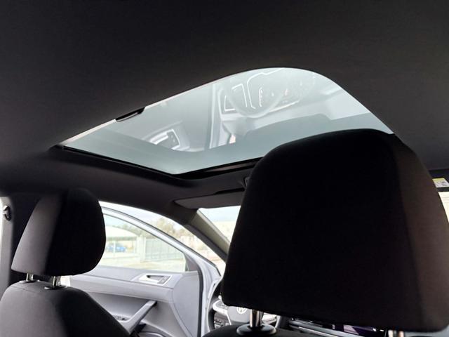 VOLKSWAGEN Taigo 1.0 TSI 110 CV DSG R-Line TETTO APR/PAN