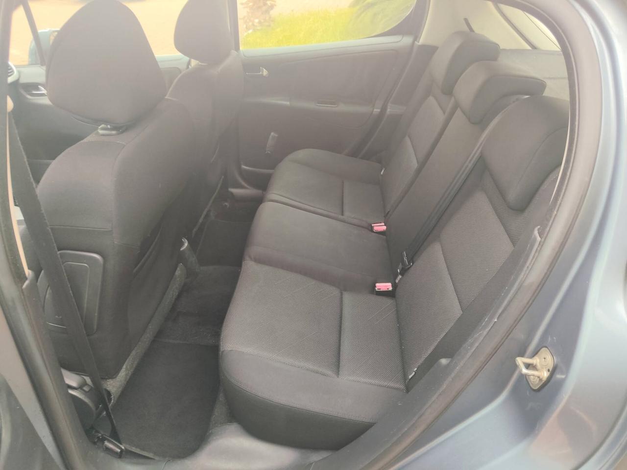 Peugeot 207 1.6 HDi 90CV 5p. XS