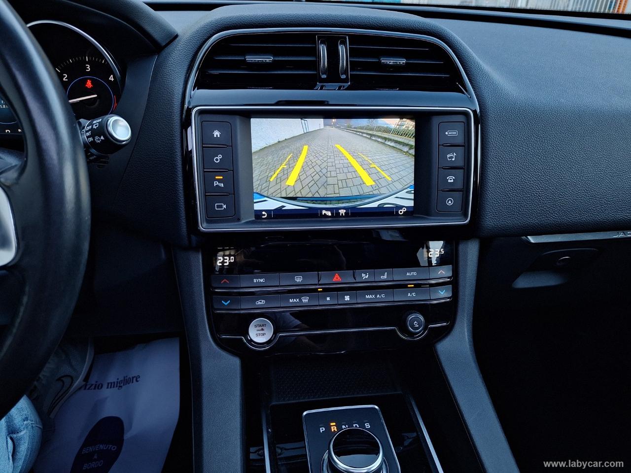 JAGUAR F-Pace 2.0 D 180 CV AWD aut. R-Sport TETTO