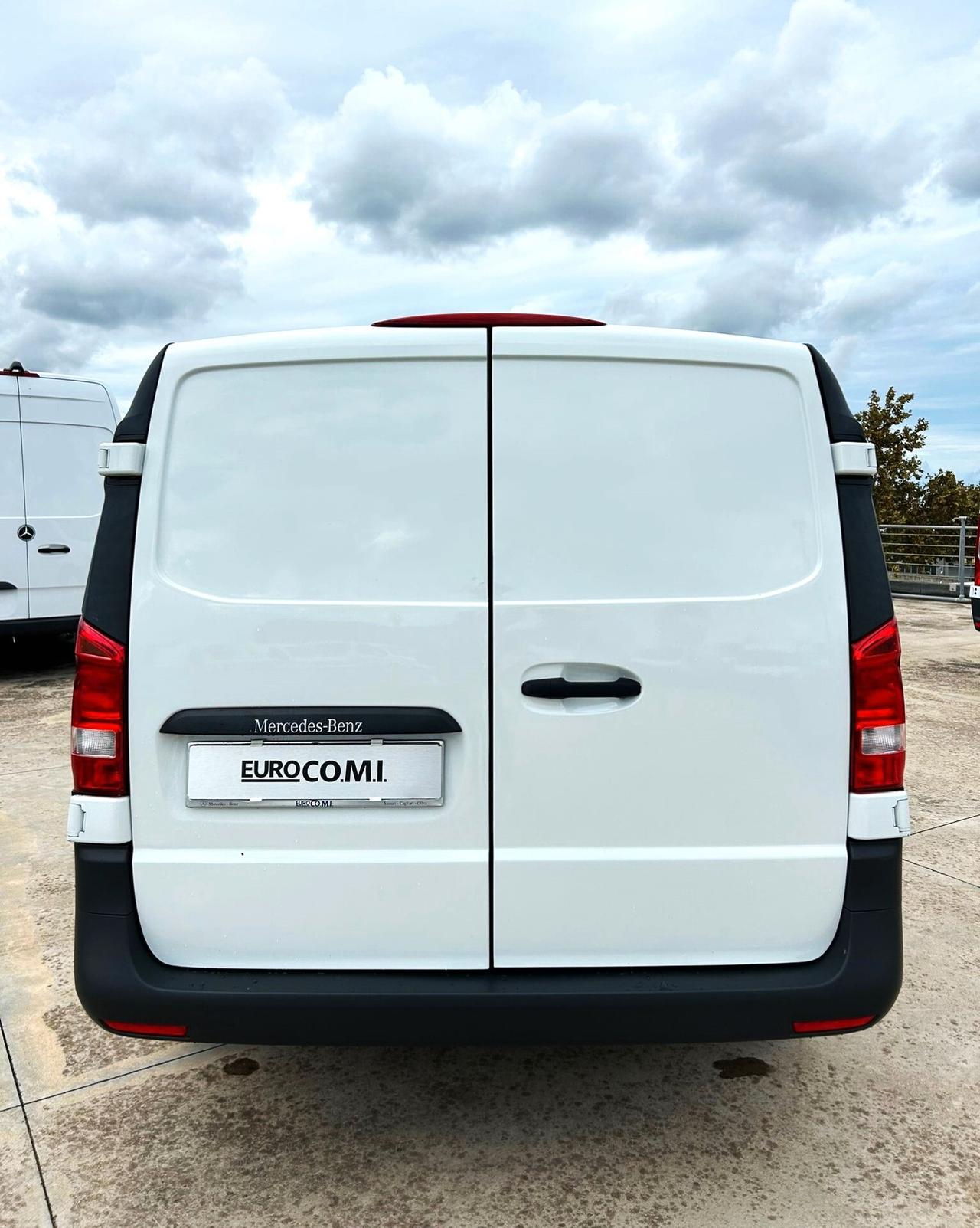 Mercedes Benz Vito 111 Furgone Long
