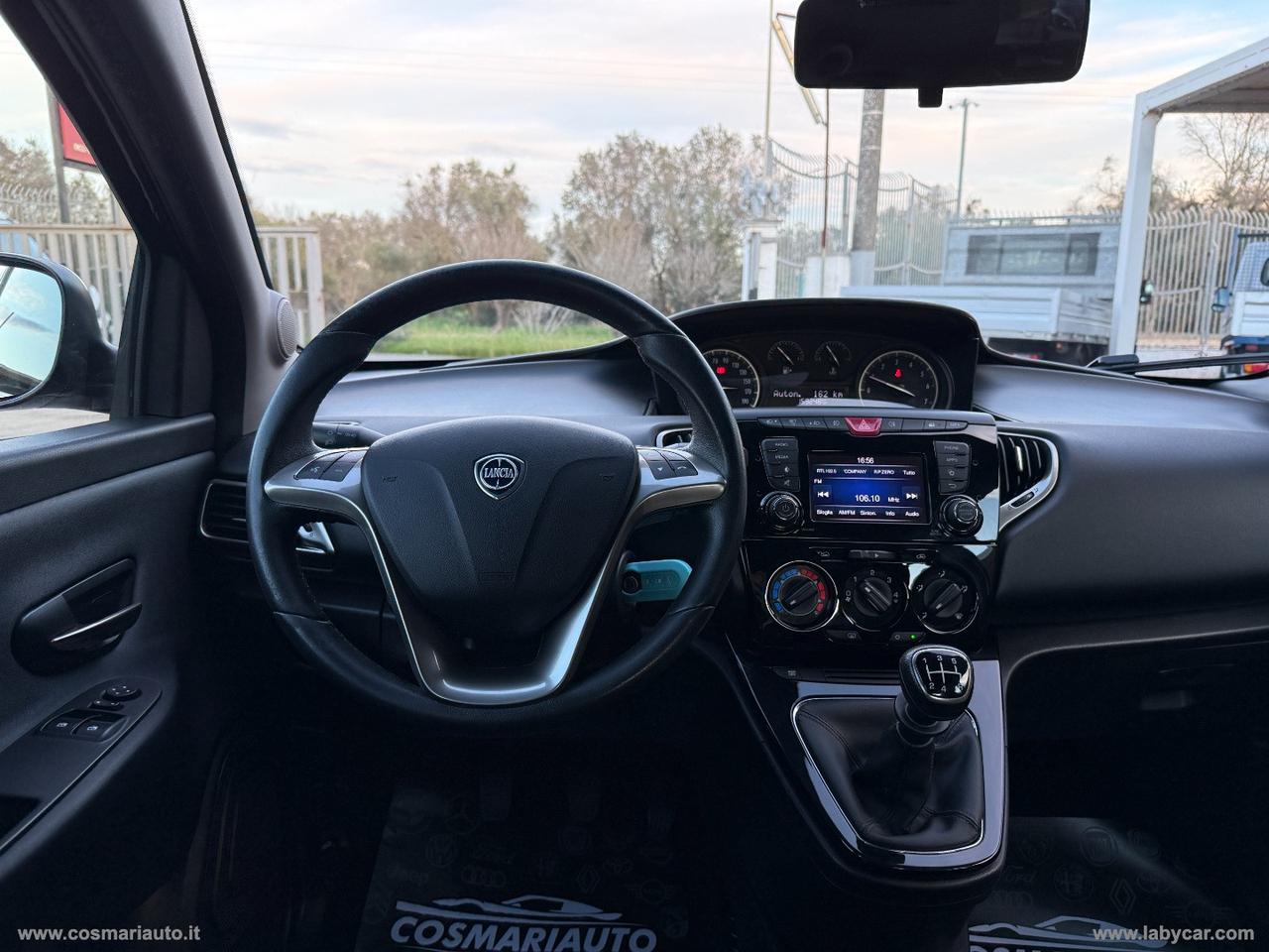 LANCIA Ypsilon 1.2 69 CV 5p. Gold