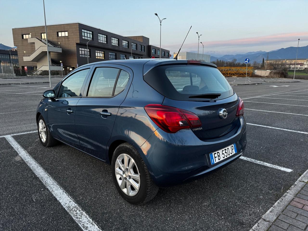 Opel Corsa 1.4 90CV GPL Tech 5 porte b-Color