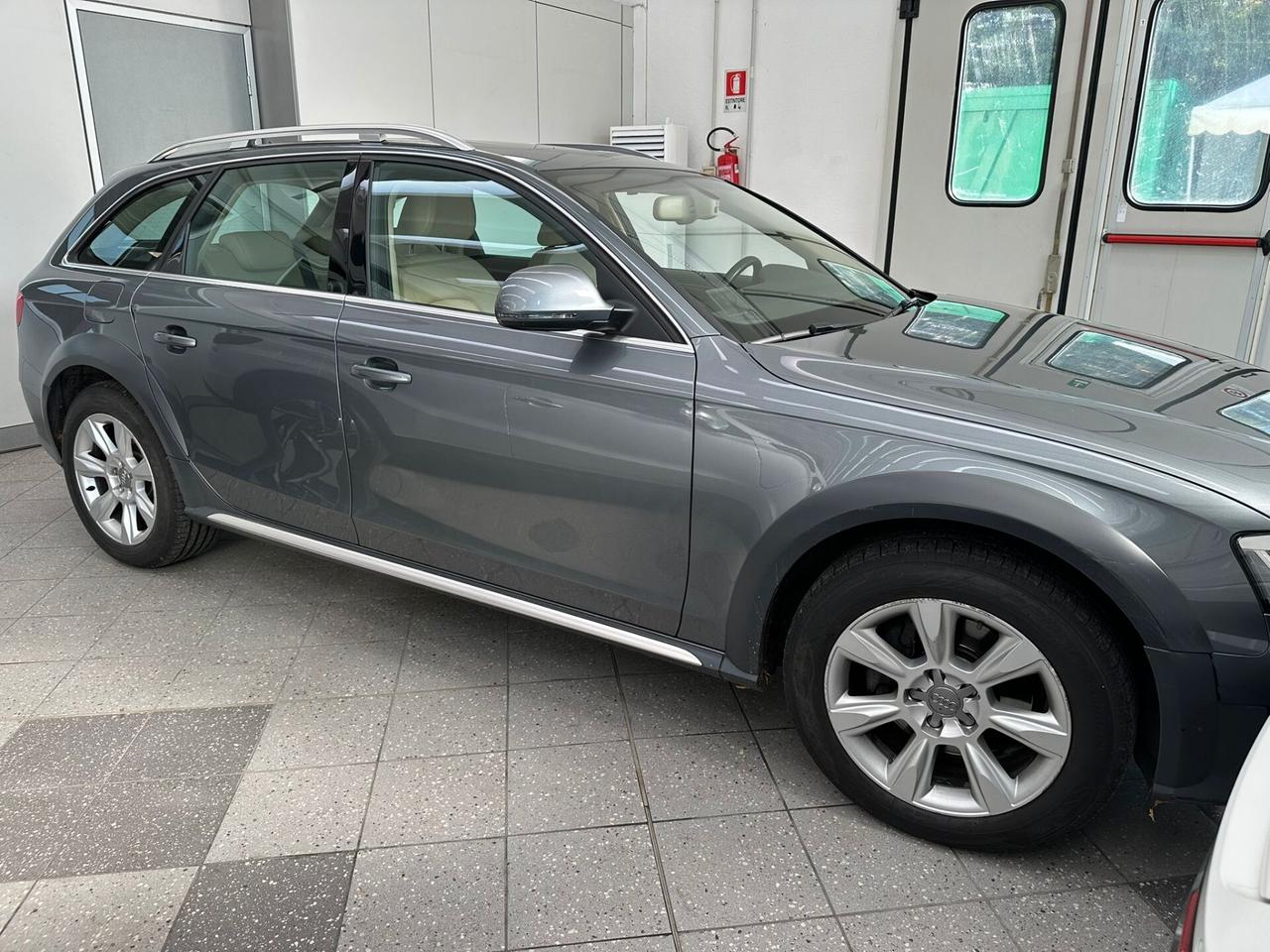 Audi A4 allroad 3.0 V6 TDI 245 CV S tronic Ambiente