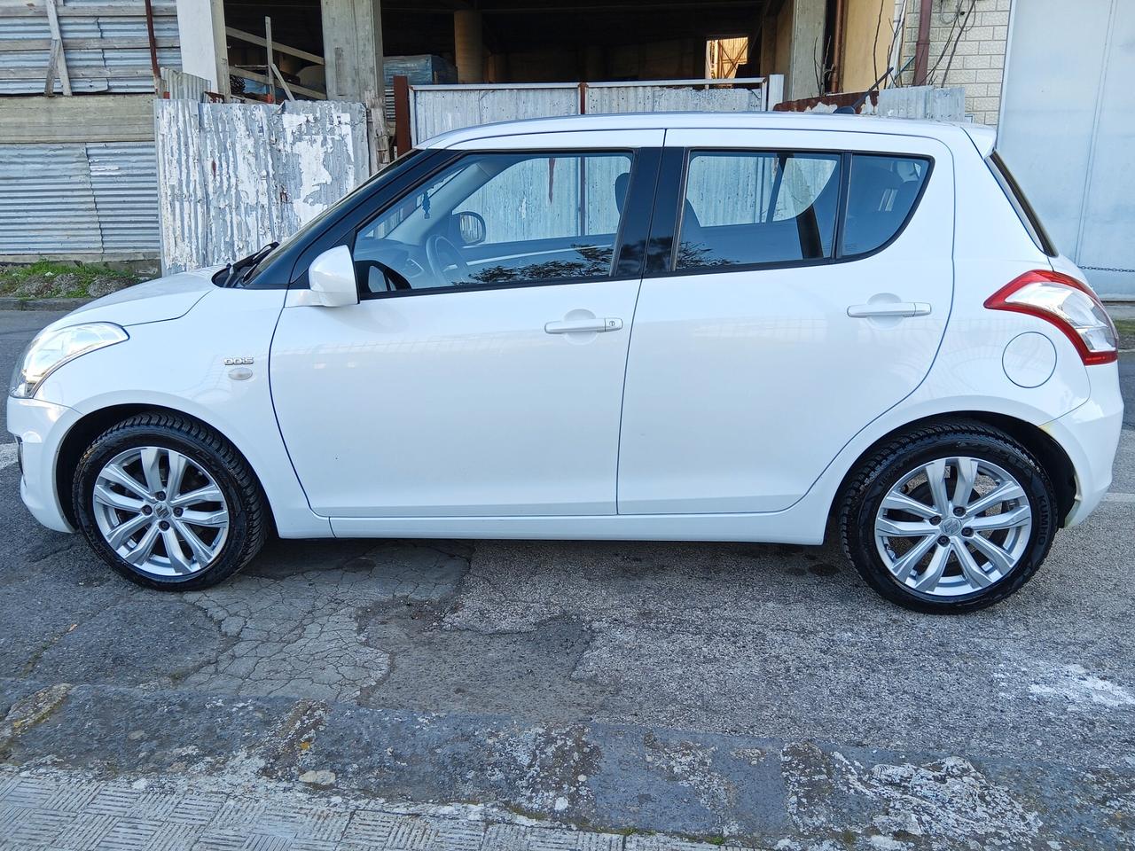 Suzuki Swift 1.3 DDiS 5 porte B-Cool Bi-Color