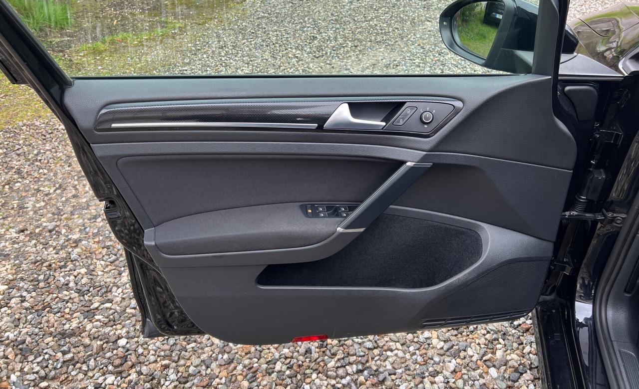 Volkswagen Golf 1.6 TDI 5p. Highline BlueMotion Technology