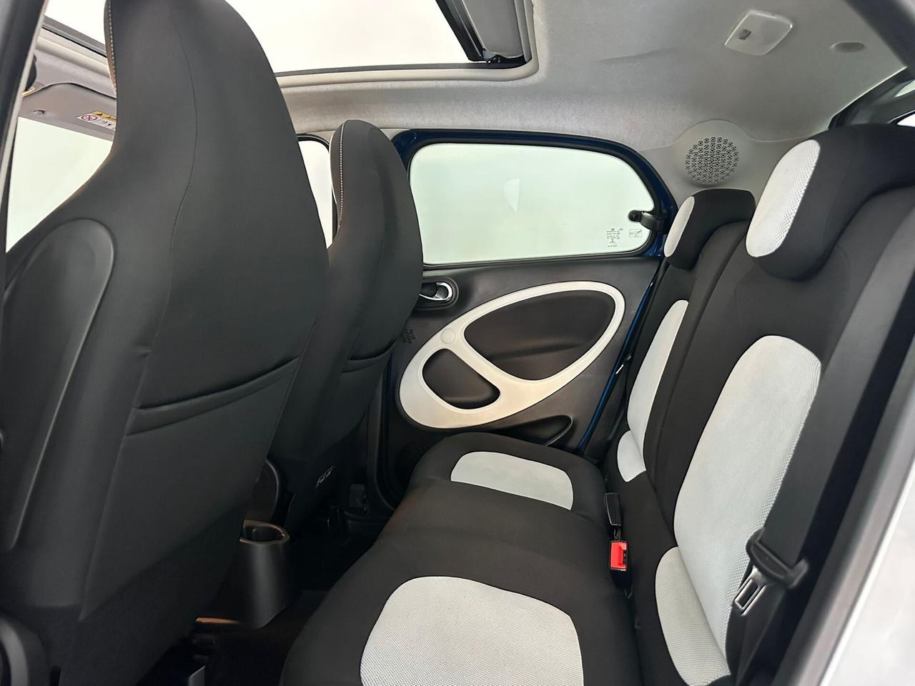 SMART FORFOUR PASSION CABRIO/LED/NAVIGATORE