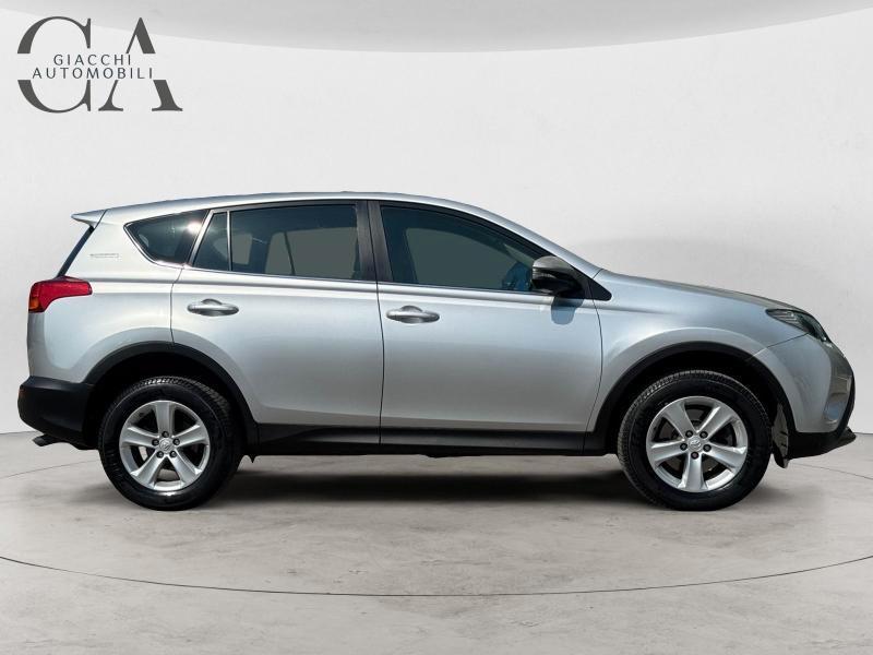 Toyota RAV4 5 Porte Rav4 2.0 d-4d Active 2wd 124cv mt