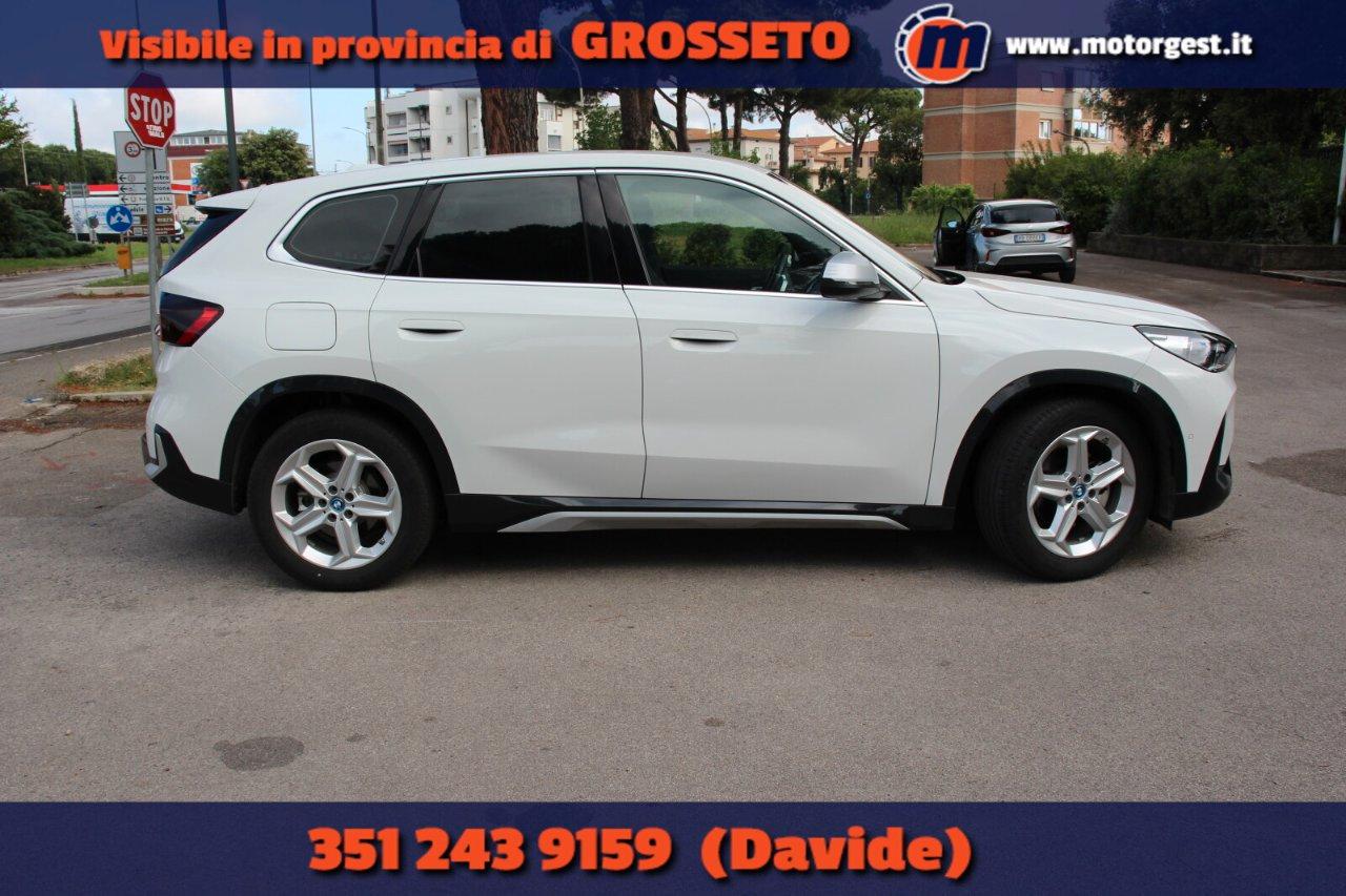 BMW iX1 edrive 20 X-Line