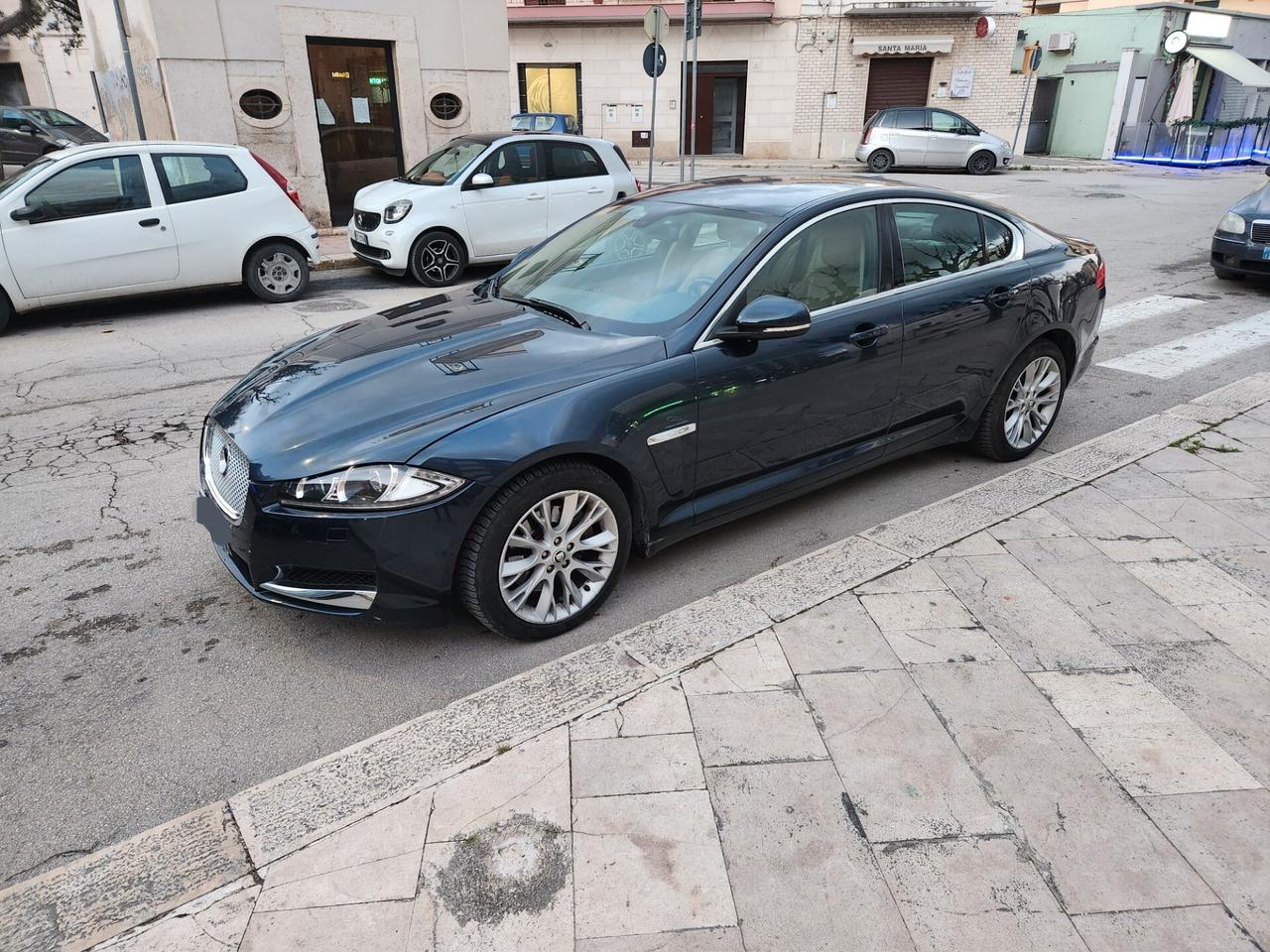 Jaguar XF 2.2 D 190 CV