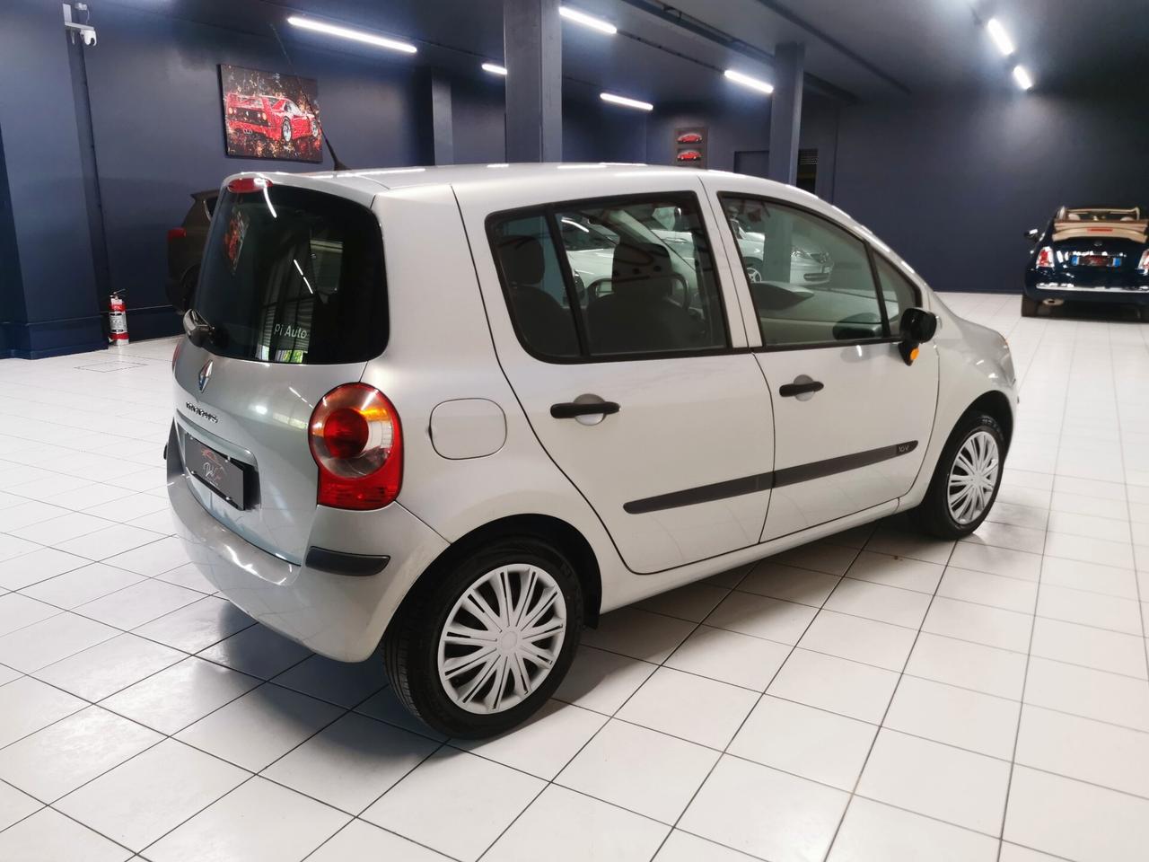 Renault Modus 1.2 16V Confort Authentique