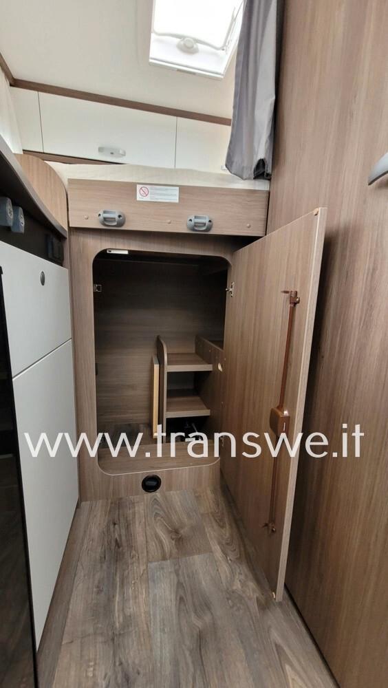 Carado V132 Semintegrale compatto