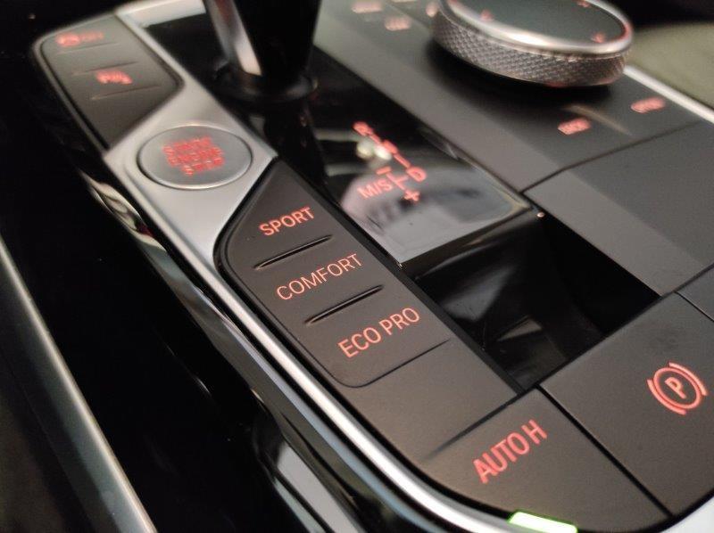 BMW Serie 3(G20/1-80/1) - 318d 48V Business Advantage