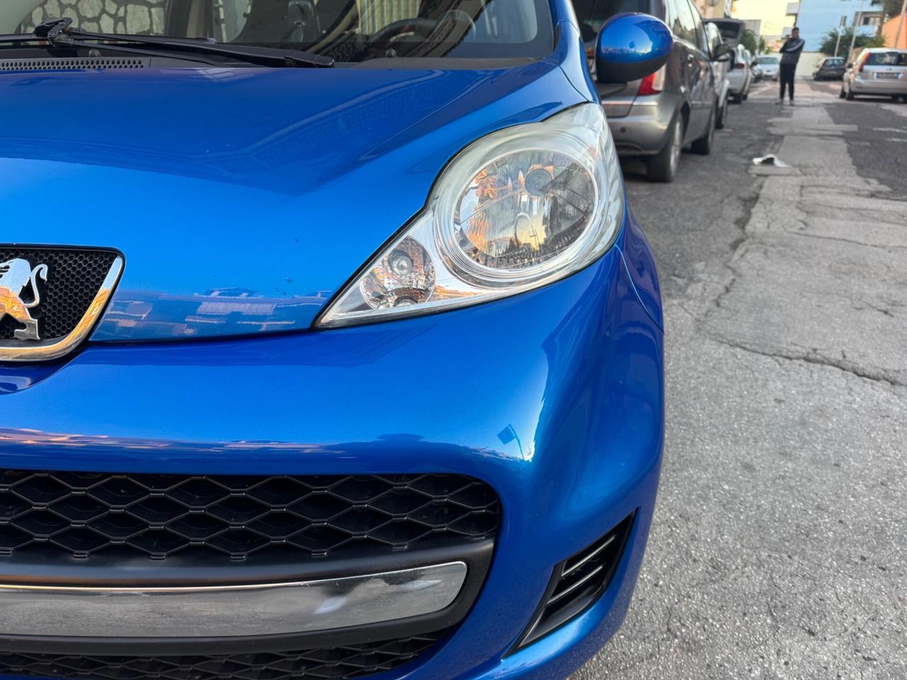 Peugeot 107 1.0 68CV 5p. Plaisir