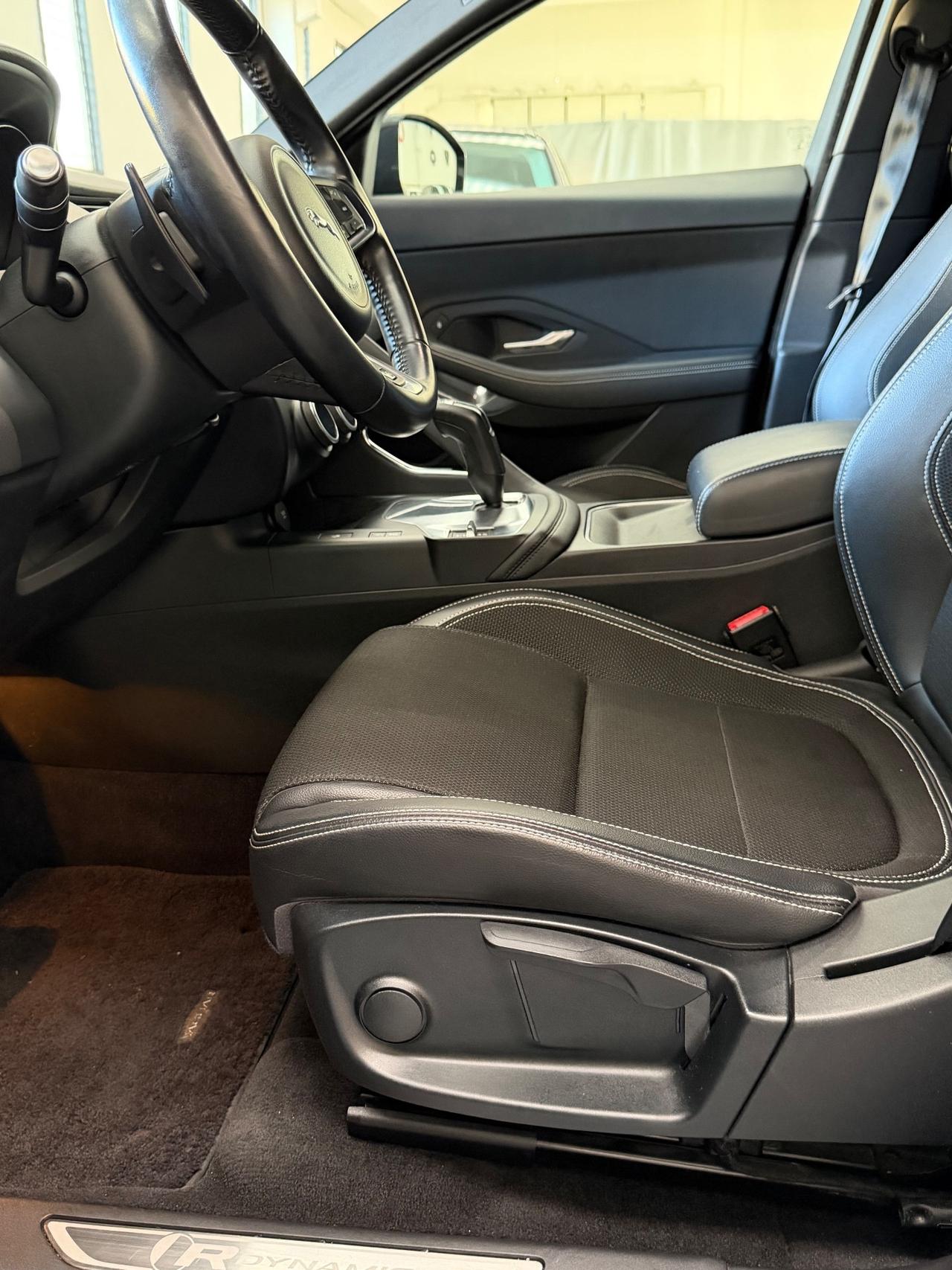 Jaguar E-Pace 2.0D 150 CV AWD aut. R-Dynamic S