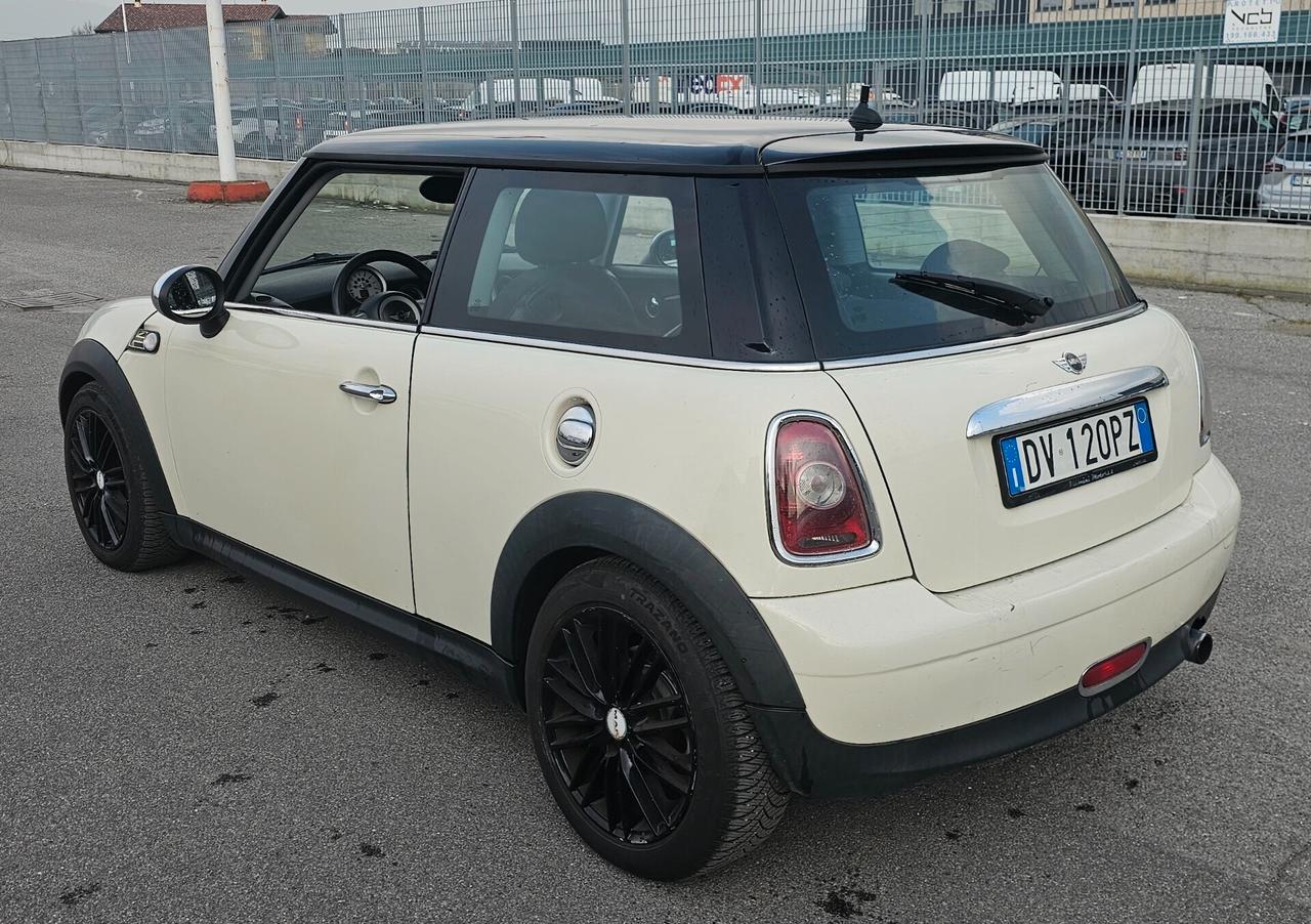 MINI 1.4 GPL GUIDABILE DA NEOPATENTATI