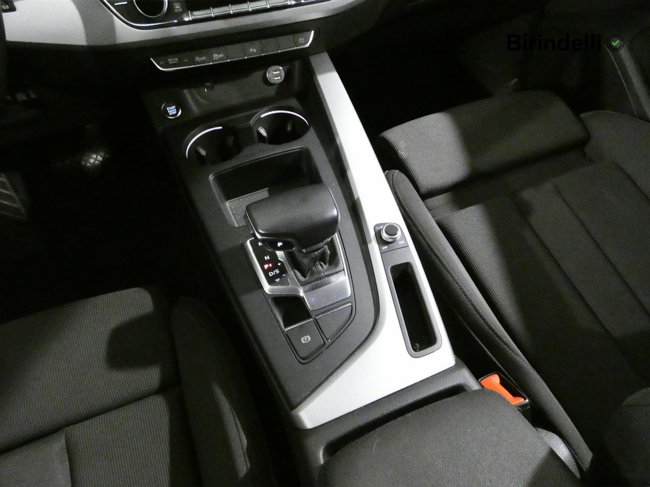 AUDI A4 5ª serie - A4 Avant 35 TDI/163 CV S tronic S line edition