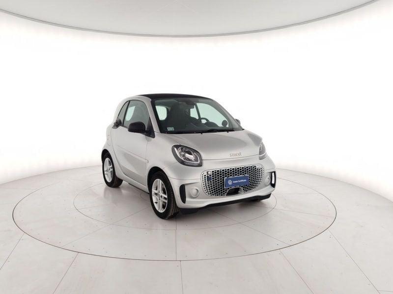 smart fortwo EQ Passion