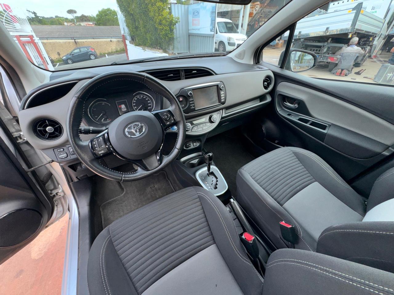 Toyota Yaris 1.5 Hybrid 5 porte Active