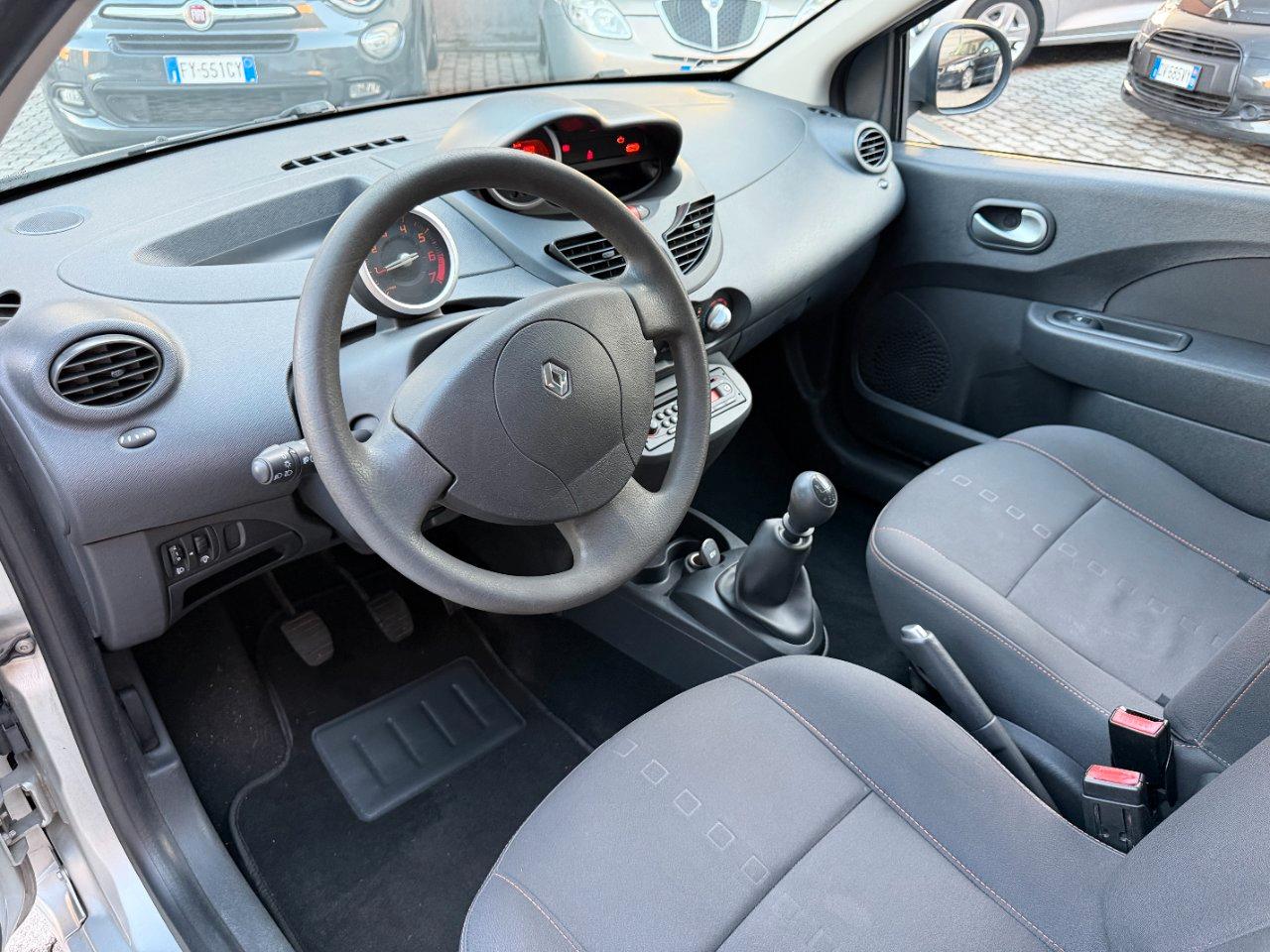 Renault Twingo 1.2 Le Iene 60cv IDONEA NEOPATENTATI