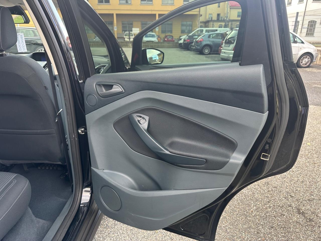 Ford C-Max 1.6 120CV GPL fino 2033 Titanium