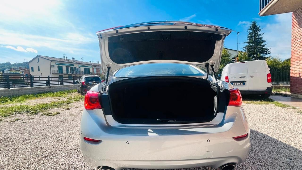 Infiniti Q50 2.2 diesel AT Sport
