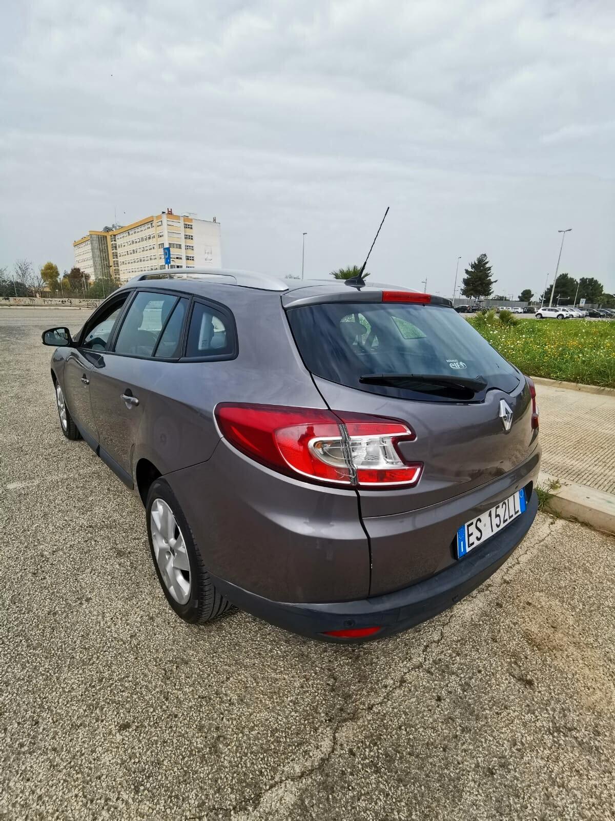 Renault Megane 1.5 dCi 110CV SporTour Wave