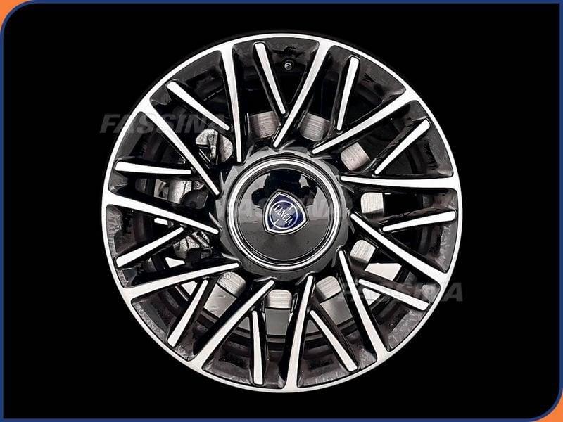 Lancia Ypsilon Ypsilon 1.0 FireFly 5 porte S&S Hybrid Platino