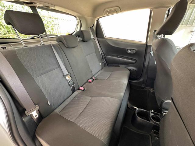 TOYOTA Yaris 1.5 5 POSTI IBRIDA OK NEOPATENTATI BI-COLOR